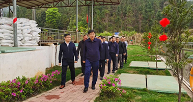 贛州市委常委、常務(wù)副市長高世文一行先后到挺進(jìn)環(huán)保定南馬山逕、龍南黃沙稀土尾水項(xiàng)目調(diào)研